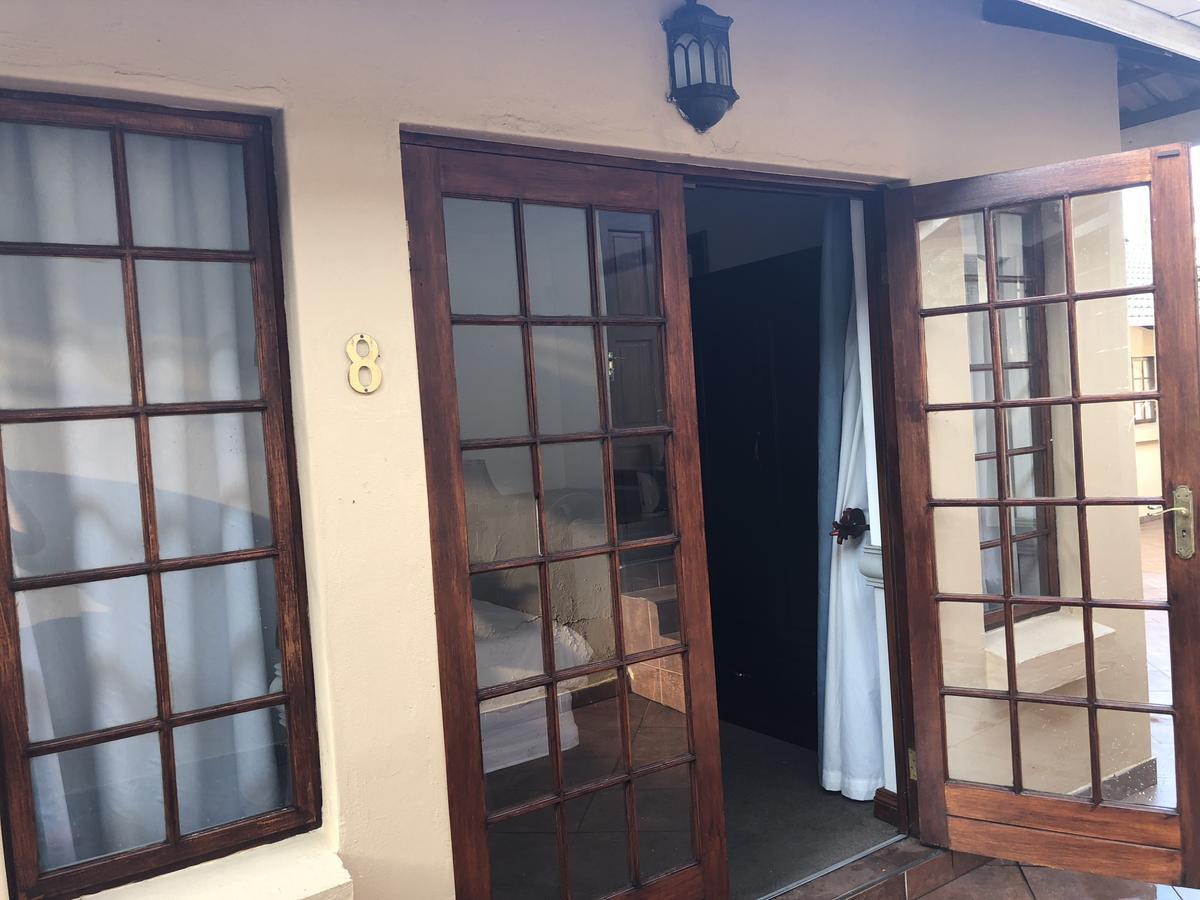 Sunrise Boutique Hotel Witbank Esterno foto