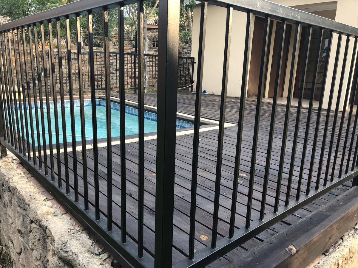 Sunrise Boutique Hotel Witbank Esterno foto